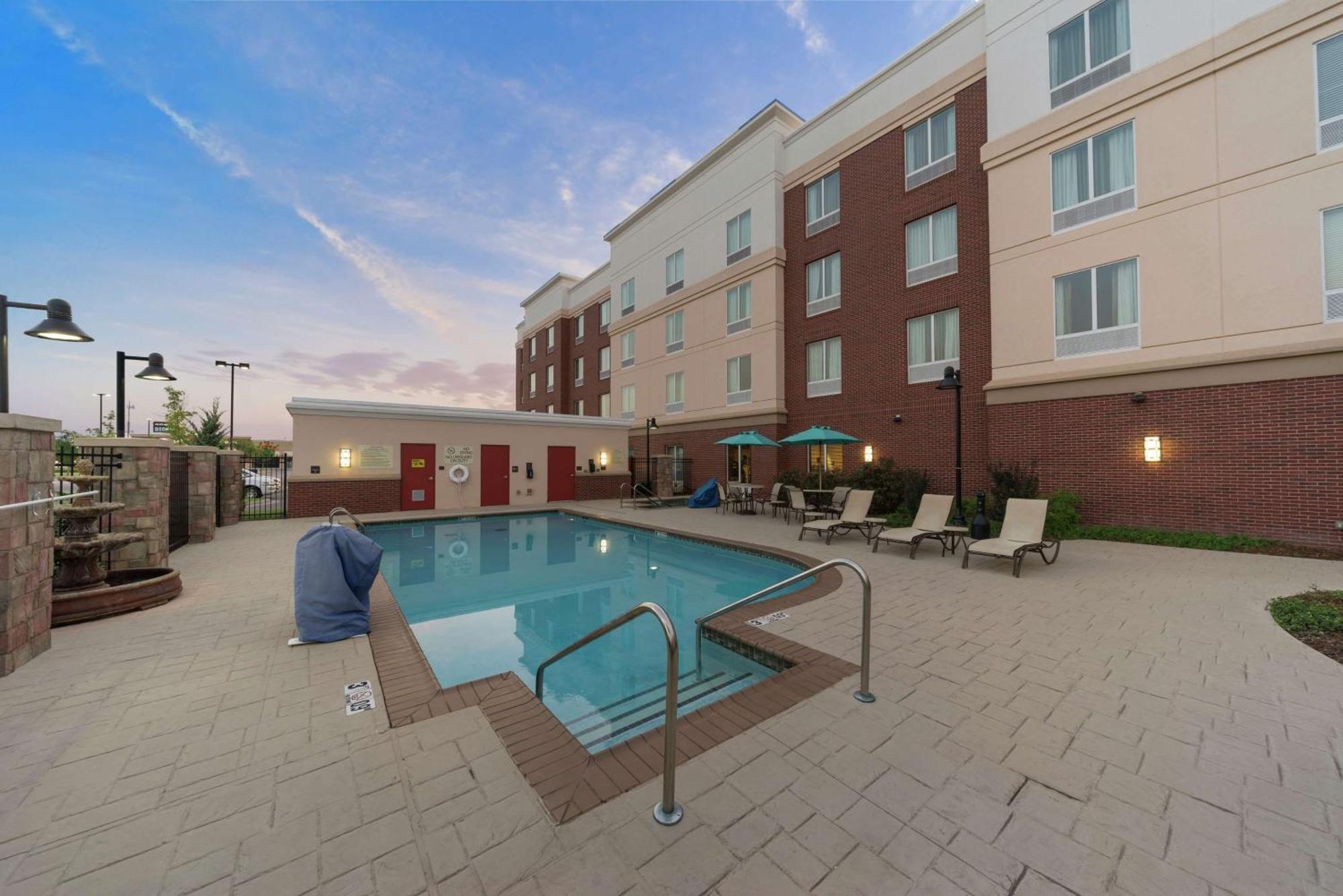 Hilton Garden Inn Lawton-Fort Sill Exterior foto